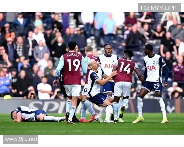 2018年英超精彩对决狼队与热刺的激烈较量回顾与分析