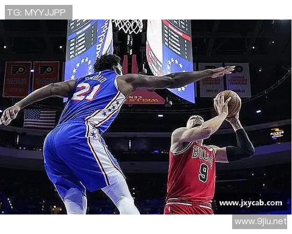 火箭队与热火队激战正酣NBA赛场精彩瞬间回顾与分析 火箭队与热火队激战正酣NBA赛场精彩瞬间回顾与分析