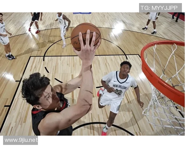 雷霆与开拓者第四场激战回顾双方球员表现与战术分析